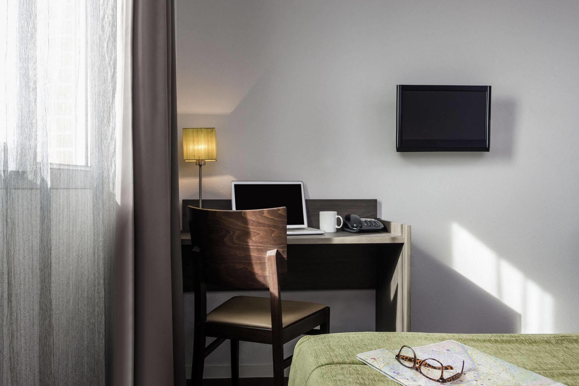 Appart'Hotel Vacanceole Paris Quai De Marne - Ex Adagio Nogent-sur-Seine Exteriér fotografie